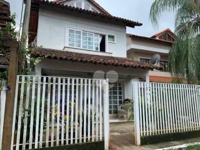 Casa de Condomínio com 4 Quartos à venda, 108m² no Vargem Pequena, Rio de Janeiro