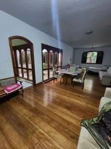 Imóvel Comercial com 5 Quartos à venda, 430m² no Enseada do Suá, Vitória