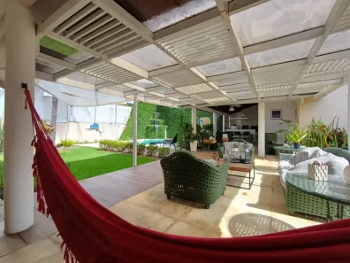 Casa com 5 Quartos à venda, 500m² no Camboinhas, Niterói