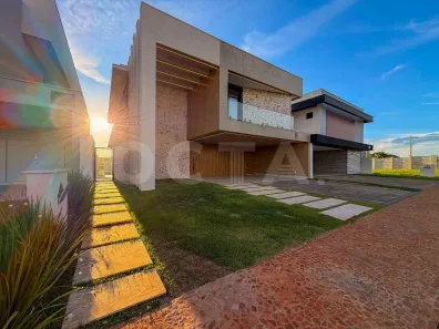 Casa de Condomínio com 5 Quartos à venda, 345m² no Jardim Sul, Uberlândia