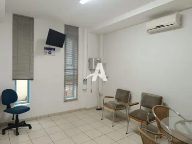 Galpão/Depósito/Armazém para alugar, 748m² no Marta Helena, Uberlândia