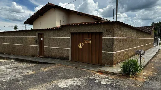 Casa com 4 Quartos à venda, 234m² no Vapabuçu, Sete Lagoas