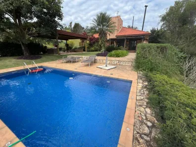 Fazenda/Sítio com 4 Quartos à venda, 430m² no Joaquim Egídio, Campinas