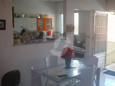 Casa com 2 Quartos à venda, 278m² no Ponta D'Areia, Niterói