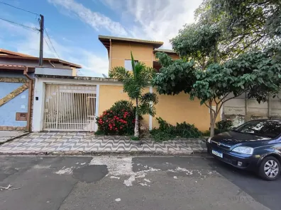 Sobrado com 3 Quartos à venda, 202m² no Jardim Ricardo, Hortolândia
