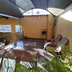 Sobrado com 4 Quartos à venda, 264m² no Feliz, Goiânia