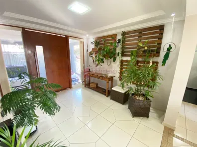 Sobrado com 4 Quartos à venda, 358m² no Vila Nova Esperia, Jundiaí