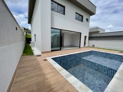 Casa de Condomínio com 4 Quartos à venda, 230m² no Jardins Barcelona, Senador Canedo