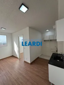 Apartamento com 2 Quartos para alugar, 36m² no Santa Maria, Santo André