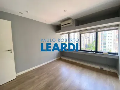 Ponto Comercial à venda, 61m² no Cerqueira César, São Paulo