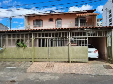 Casa com 4 Quartos à venda, 150m² no Riacho Fundo I, Brasília