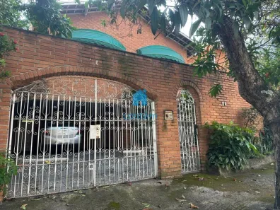 Sobrado com 4 Quartos à venda, 530m² no Adalgisa, Osasco