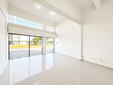 Ponto Comercial para alugar, 50m² no Três Figueiras, Porto Alegre