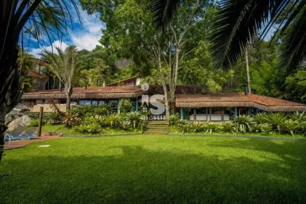Casa de Condomínio com 7 Quartos à venda, 1800m² no Itaipava, Petrópolis