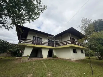 Casa com 3 Quartos para alugar, 180m² no Santa Terezinha, Brusque
