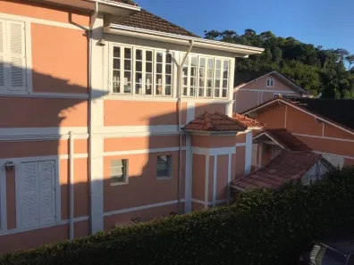 Sala Comercial com 3 Quartos à venda, 401m² no Centro, Petrópolis