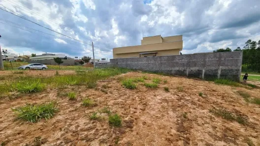 Lote/Terreno à venda, 300m² no Condomínio Terras do Vale, Caçapava