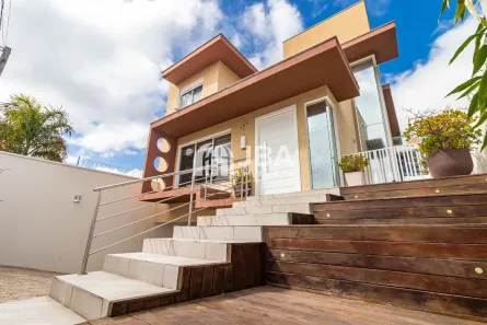 Casa com 3 Quartos à venda, 308m² no Uberaba, Curitiba