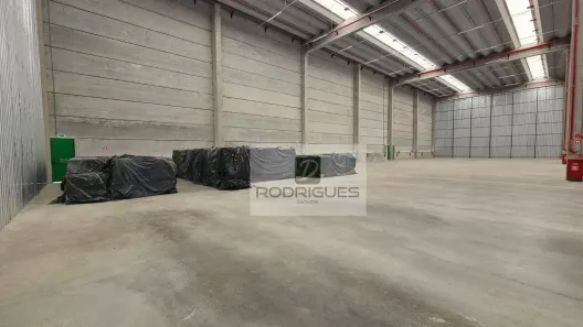 Galpão/Depósito/Armazém para alugar, 3423m² no Parque Jaçatuba, Santo André