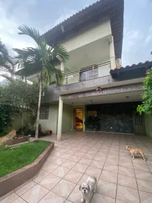 Sobrado com 4 Quartos à venda, 328m² no Jardim América, Goiânia
