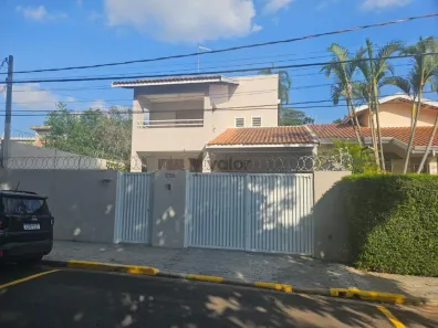 Casa com 3 Quartos para alugar, 199m² no Nova Campinas, Campinas