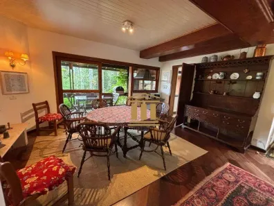 Casa de Condomínio com 5 Quartos à venda, 240m² no Lot Valeu Noiva, Campos do Jordão