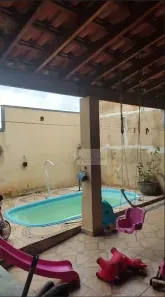Sobrado com 4 Quartos à venda, 210m² no Jardim Sonia Maria, Taubaté