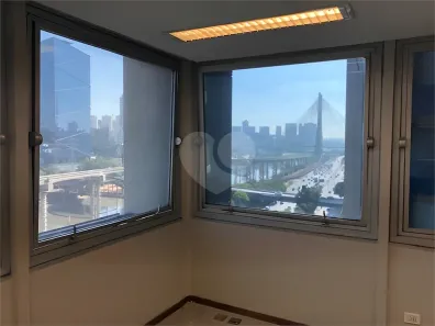 Sala Comercial para alugar, 415m² no Vila Gertrudes, São Paulo