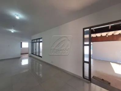 Casa com 3 Quartos para alugar, 274m² no Centro, Piracicaba