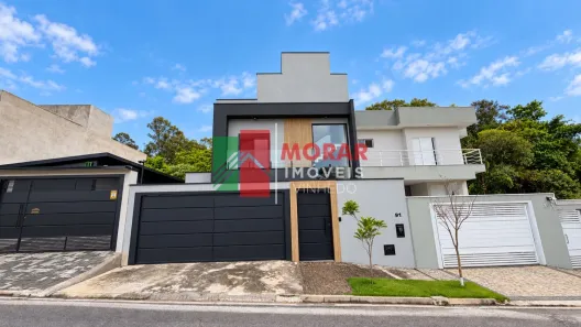 Sobrado com 3 Quartos à venda, 232m² no Pinheirinho, Vinhedo