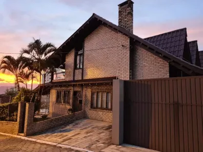 Casa com 3 Quartos à venda, 279m² no Saco dos Limões, Florianópolis