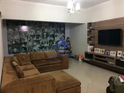 Casa com 3 Quartos à venda, 200m² no Jardim Independência, Taubaté