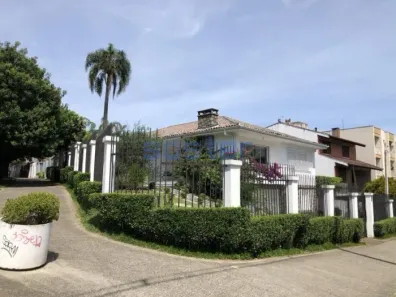 Casa com 3 Quartos para alugar, 405m² no Cristo Redentor, Porto Alegre