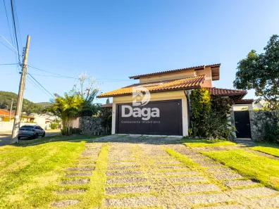 Casa com 3 Quartos à venda, 238m² no Itacorubi, Florianópolis