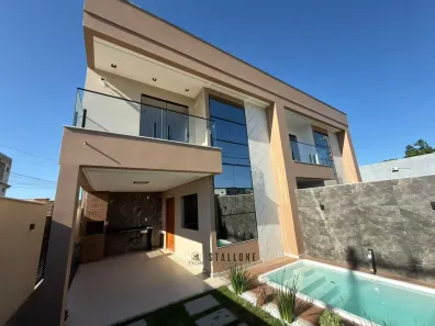 Sobrado com 3 Quartos à venda, 120m² no Centro, Itapemirim