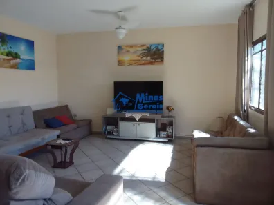 Casa com 3 Quartos à venda, 212m² no Indaiá, Caraguatatuba