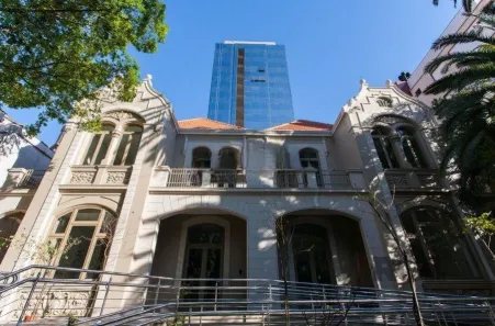 Sala Comercial com 1 Quarto à venda, 99m² no Independência, Porto Alegre