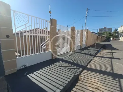 Casa com 4 Quartos à venda, 360m² no Cidade Alta, Cuiabá