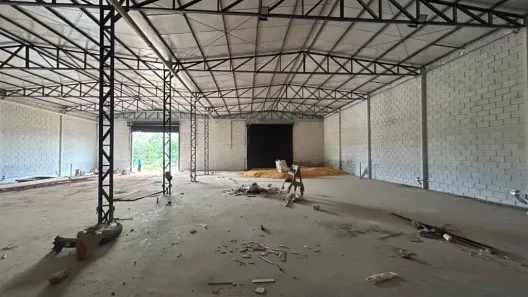 Galpão/Depósito/Armazém para alugar, 336m² no Petrópolis, Várzea Grande