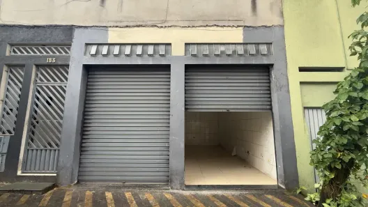 Ponto Comercial para alugar, 30m² no Piraporinha, Diadema