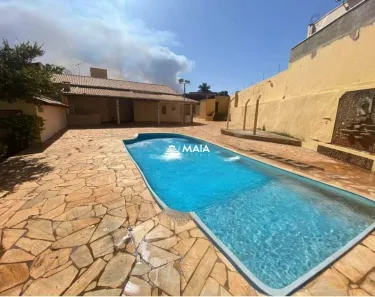 Casa com 4 Quartos à venda, 653m² no Jardim São Bento, Uberaba
