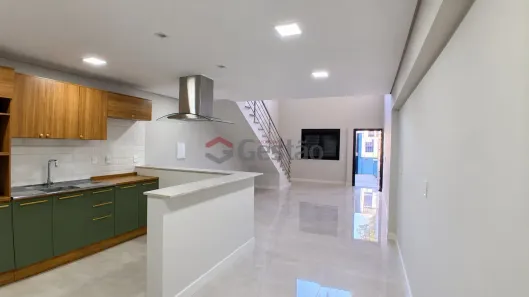 Sobrado com 2 Quartos para alugar, 98m² no Estância Velha, Canoas