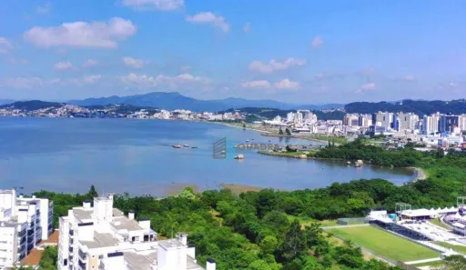 Apartamento com 2 Quartos à venda, 64m² no Abraão, Florianópolis