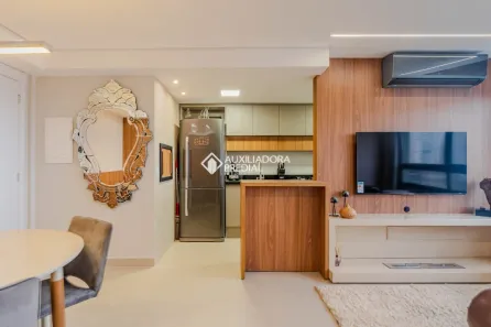 Apartamento com 2 Quartos à venda, 63m² no Passo da Areia, Porto Alegre