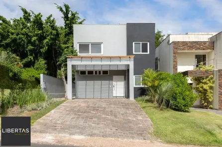 Casa de Condomínio com 4 Quartos à venda, 300m² no Chapéu do Sol, Porto Alegre