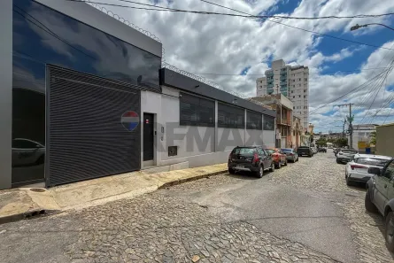 Galpão/Depósito/Armazém para alugar, 300m² no Carlos Prates, Belo Horizonte