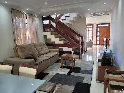 Sobrado com 4 Quartos à venda, 552m² no Parque Maria Domitila, São Paulo