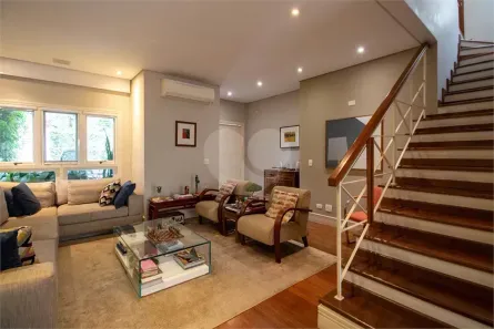 Casa de Condomínio com 3 Quartos à venda, 195m² no Alto de Pinheiros, São Paulo