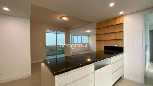 Apartamento com 3 Quartos à venda, 193m² no Centro, Florianópolis