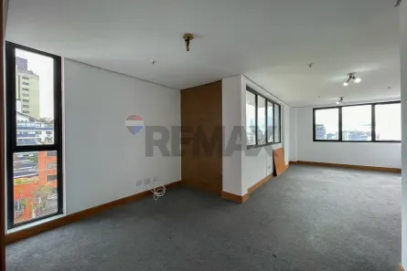 Sala Comercial à venda, 38m² no Boa Vista, Porto Alegre